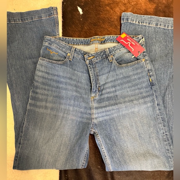 June’s Jeans - Picture 1 of 6